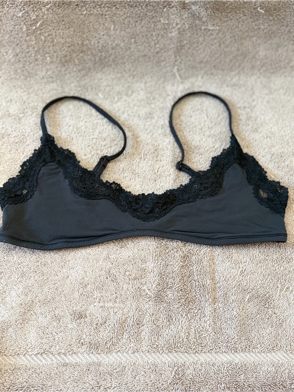 SKIMS Black Lace-Trim Lightweight Bralette